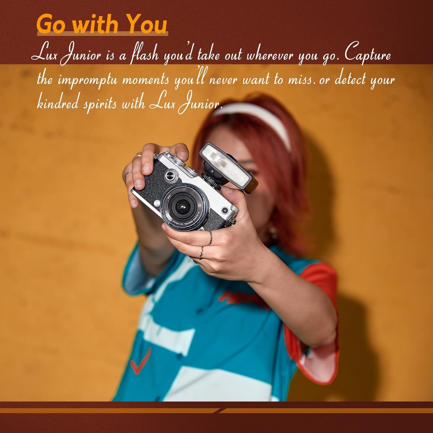 1758483254_Godox-Lux-Junior-Retro-Camera-Flash-SpeedliteGN12-6000K±200.jpg